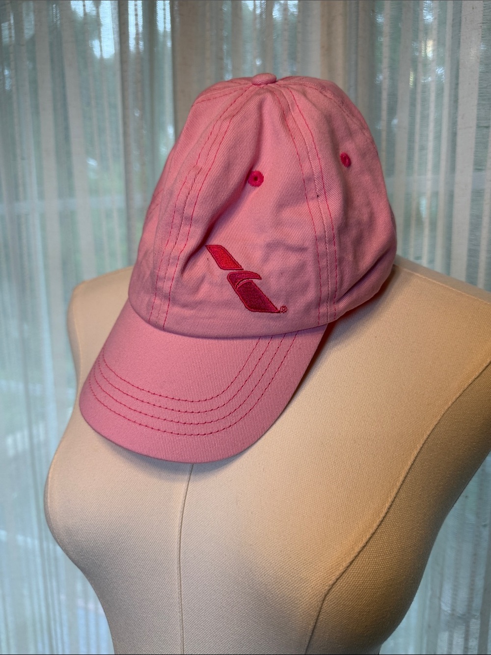 American Airlines Breast Cancer Pink Baseball Cap with Branded Tag - Never Worn